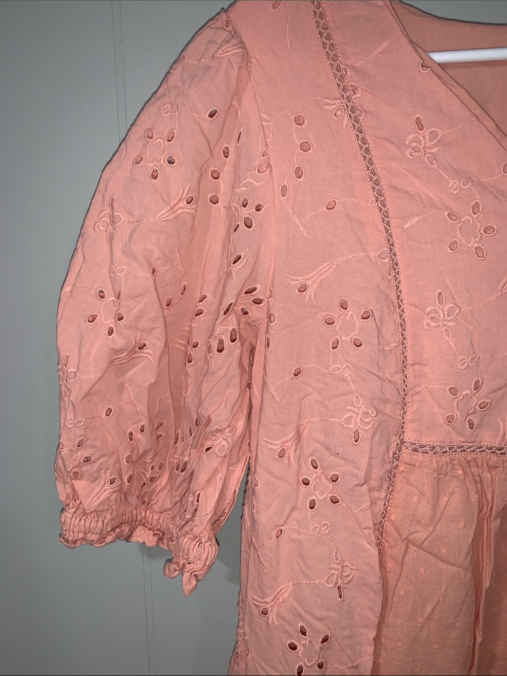Universal Threads Peasant Eyelet Tunic Pink Dress Size Large - Picture 3 of 3